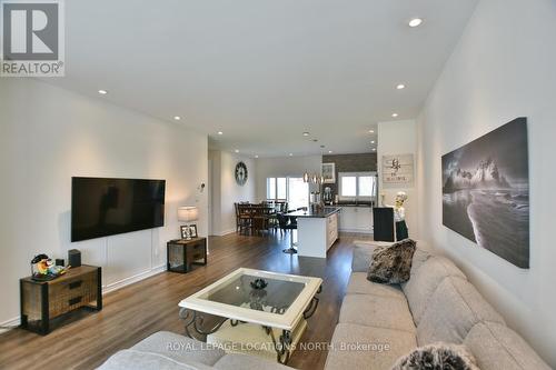 20 Bianca Crescent, Wasaga Beach, ON - Indoor Photo Showing Living Room