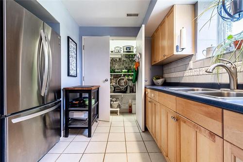 152 Kingsway Street, Welland, ON - Indoor Photo Showing Kitchen With Double Sink