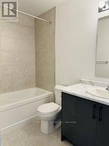 91 Queensbrook Crescent, Cambridge, ON - Indoor Photo Showing Bathroom