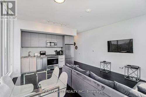 Ph 812 - 4208 Dundas Street W, Toronto (Edenbridge-Humber Valley), ON - Indoor