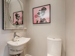 Powder room - 