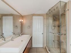 Ensuite bathroom - 