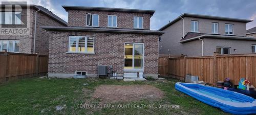 Upper - 981 Black Cherry Drive, Oshawa, ON - Outdoor