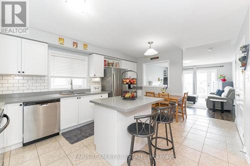 4 Callander Crescent, New Tecumseth (Alliston), ON - Indoor Photo Showing Kitchen