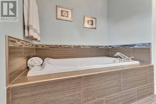 3559 Algonquin Drive, Fort Erie, ON - Indoor Photo Showing Bathroom