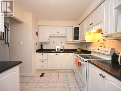 119 - 120 Collins Crescent W, Brampton (Brampton North), ON - Indoor Photo Showing Kitchen With Double Sink