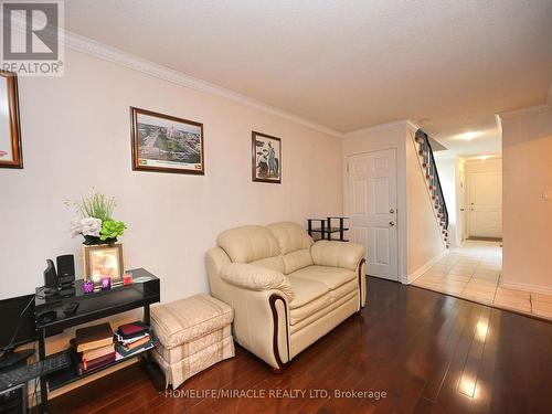 119 - 120 Collins Crescent W, Brampton (Brampton North), ON - Indoor Photo Showing Living Room