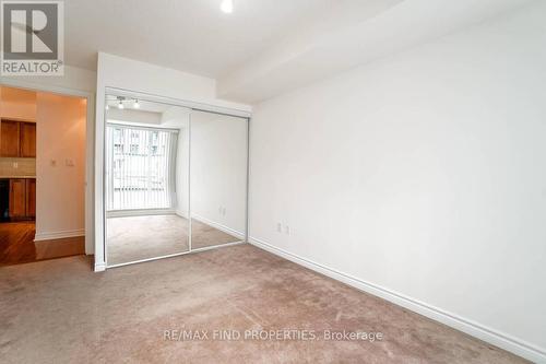 401 - 270 Wellington Street W, Toronto, ON - Indoor Photo Showing Other Room