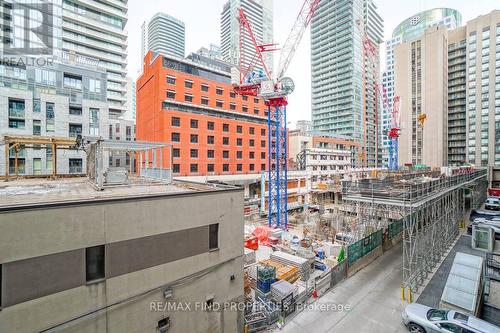 401 - 270 Wellington Street W, Toronto, ON - Outdoor With Facade