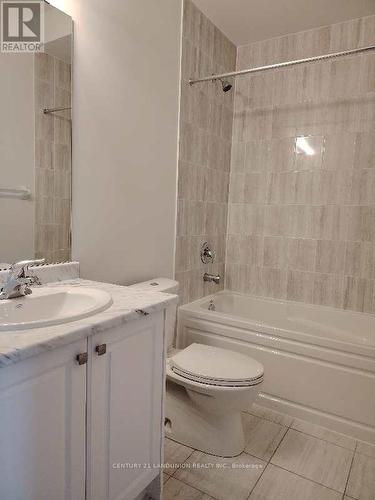 395 Tennant Circle, Vaughan (Vellore Village), ON - Indoor Photo Showing Bathroom