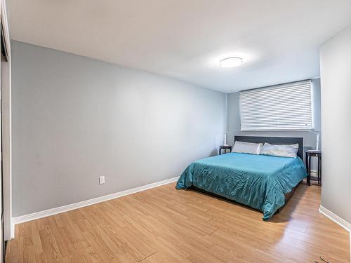 Chambre Ã Â coucher - A-1014 Rue Thierry, Montréal (Lasalle), QC - Indoor Photo Showing Bedroom