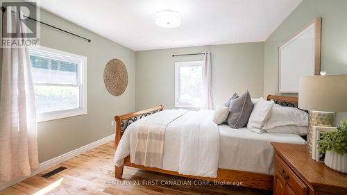 3856 Hamilton Road, Thames Centre (Dorchester), ON - Indoor Photo Showing Bedroom