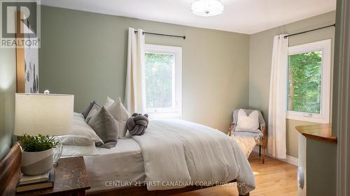 3856 Hamilton Road, Thames Centre (Dorchester), ON - Indoor Photo Showing Bedroom