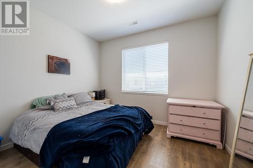 2925 Westsyde Road Unit# 115, Kamloops, BC - Indoor Photo Showing Bedroom