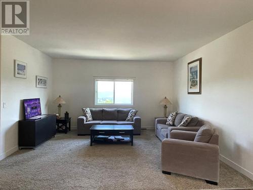 1826 Hulme Creek Road, Rock Creek, BC - Indoor Photo Showing Living Room