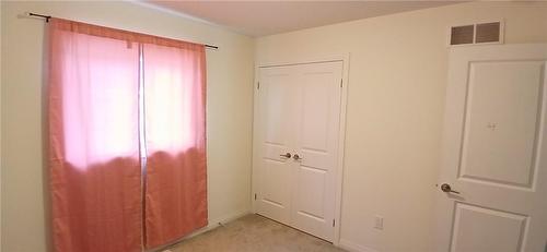 4256 Shuttleworth Drive, Niagara Falls, ON - Indoor Photo Showing Other Room