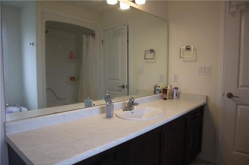 4256 Shuttleworth Drive, Niagara Falls, ON - Indoor Photo Showing Bathroom