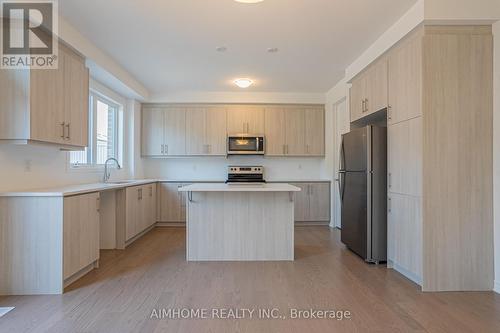 1367 William Halton Parkway, Oakville, ON - Indoor Photo Showing Kitchen