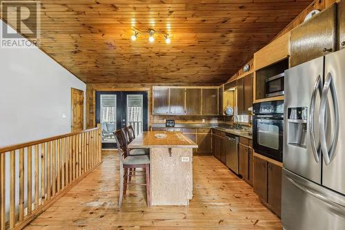 87 Reiche Road, Pembroke, ON - Indoor Photo Showing Kitchen