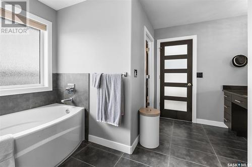 139 Johns Road, Saskatoon, SK - Indoor Photo Showing Bathroom