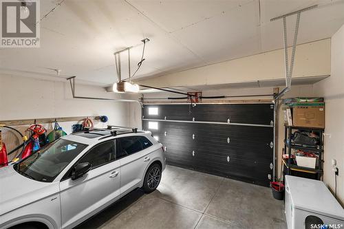 139 Johns Road, Saskatoon, SK - Indoor Photo Showing Garage