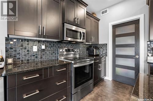 139 Johns Road, Saskatoon, SK - Indoor Photo Showing Kitchen