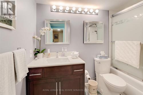 132 Thompson Avenue, Toronto (Stonegate-Queensway), ON - Indoor Photo Showing Bathroom