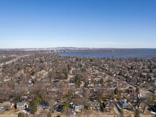 Photo aÃ©rienne - 61 Av. Cedar, Pointe-Claire, QC - Outdoor With View