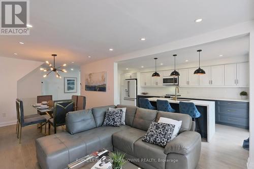 5226 Bushelgrove Circle, Mississauga (Central Erin Mills), ON - Indoor Photo Showing Living Room