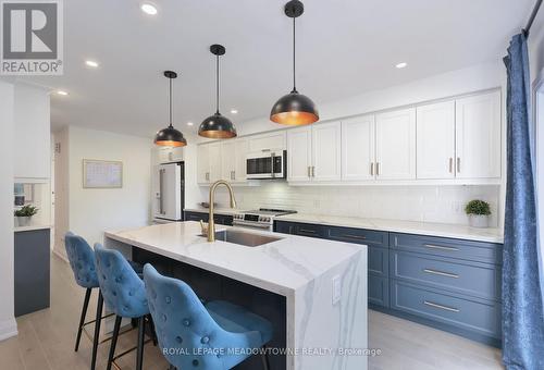 5226 Bushelgrove Circle, Mississauga (Central Erin Mills), ON - Indoor Photo Showing Kitchen With Upgraded Kitchen