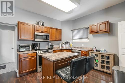 616 Hamilton Road, London, ON - Indoor Photo Showing Kitchen