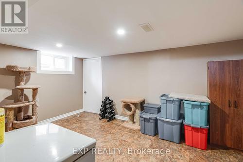 616 Hamilton Road, London, ON - Indoor