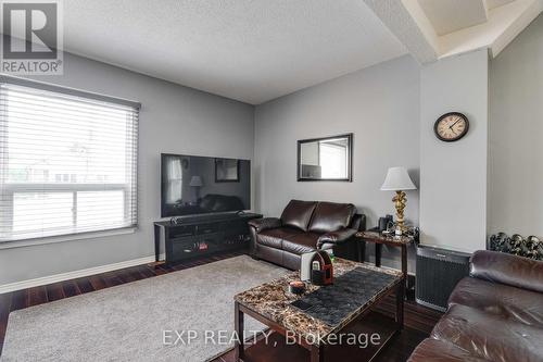 616 Hamilton Road, London, ON - Indoor Photo Showing Living Room