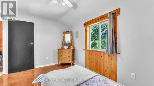 258 Anna Street S, North Middlesex (Parkhill), ON - Indoor Photo Showing Bedroom