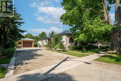 258 Anna Street S, North Middlesex (Parkhill), ON - Outdoor