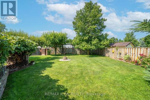 258 Anna Street S, North Middlesex (Parkhill), ON - Outdoor With Backyard