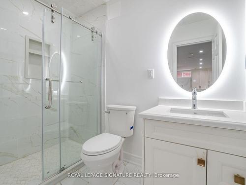 Lower-36 Dudley Ave, Toronto, ON - Indoor Photo Showing Bathroom