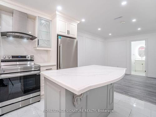 Lower-36 Dudley Ave, Toronto, ON - Indoor Photo Showing Kitchen