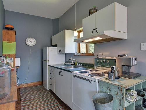 Kitchen - 2147 Ch. Du Lac-Quenouille, Val-Des-Lacs, QC - Indoor Photo Showing Kitchen