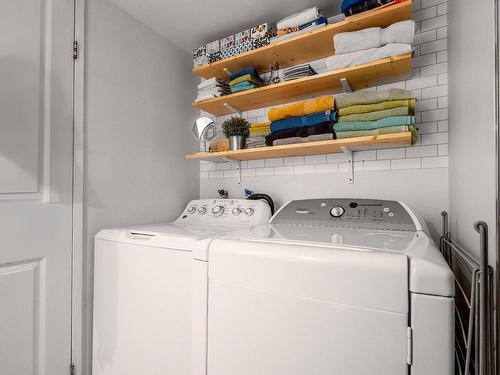 Salle de bains - 303-2850 Rue Quevillon, Longueuil (Saint-Hubert), QC - Indoor Photo Showing Laundry Room