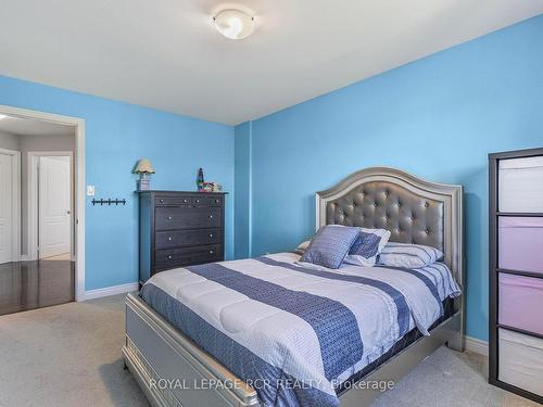 160 Shephard Ave, New Tecumseth, ON - Indoor Photo Showing Bedroom