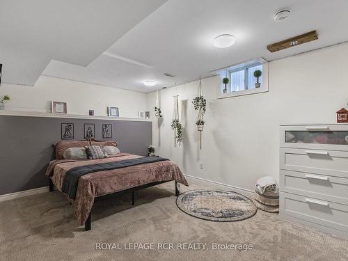 160 Shephard Ave, New Tecumseth, ON - Indoor Photo Showing Bedroom