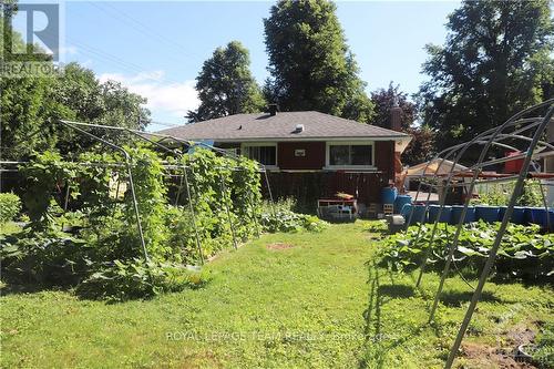 738 Manitou Drive, Ottawa, ON - Outdoor