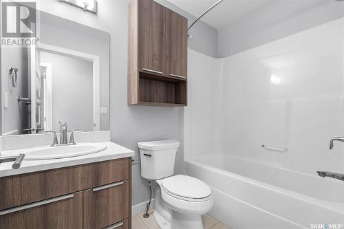 305 315 Kloppenburg Link, Saskatoon, SK - Indoor Photo Showing Bathroom