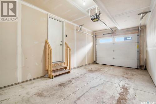 305 315 Kloppenburg Link, Saskatoon, SK - Indoor Photo Showing Garage