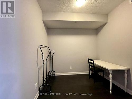 3202 - 5168 Yonge Street, Toronto, ON - Indoor Photo Showing Other Room