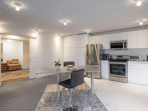 3030 Concession Road 3, Adjala-Tosorontio, ON - Indoor Photo Showing Kitchen