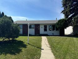 286 Southall Drive  Winnipeg, MB R2V 1V3