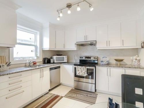 5 Ripon Rd, Toronto, ON - Indoor Photo Showing Kitchen With Upgraded Kitchen