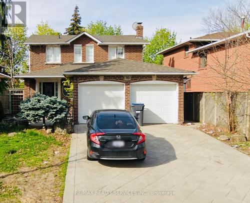 16 Blenheim Drive, Brampton (Heart Lake East), ON - Outdoor